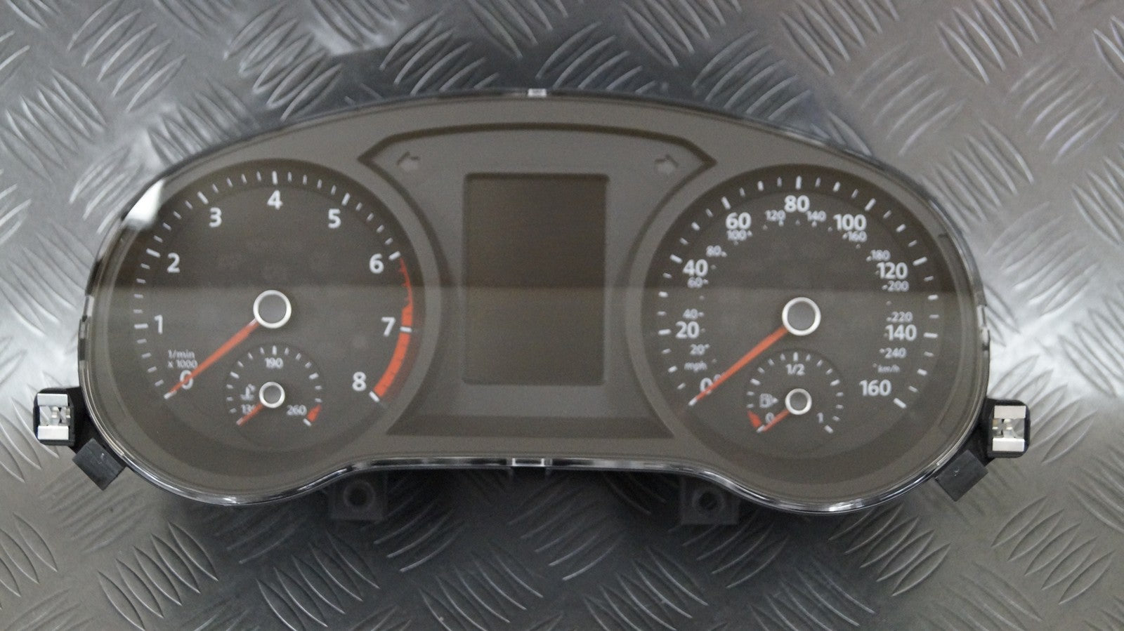 Licznik 5C6920976B VW JETTA VI 2.0 TSI USA