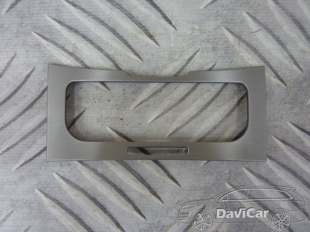 Ramka panelu klimatyzacji 3AA863100 VW PASSAT CC