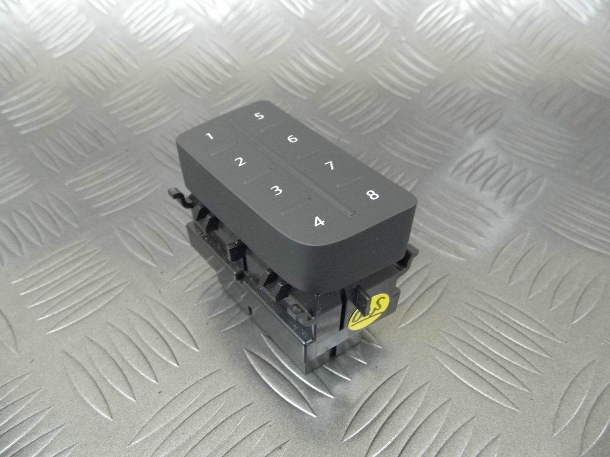 Panel numeryczny MMI 8W1919616B AUDI A4 B9 8W0