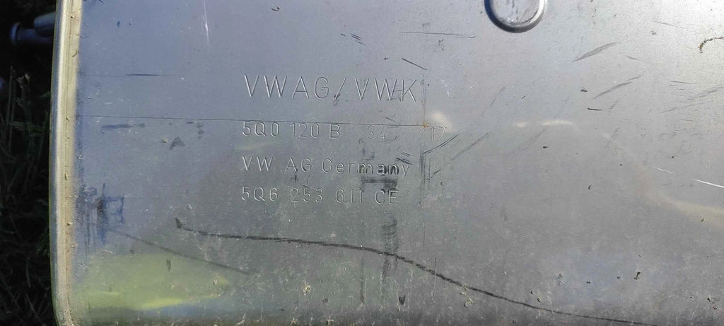 Tłumik wydech 5Q6253611CE 5G6253181JB VW GOLF VII