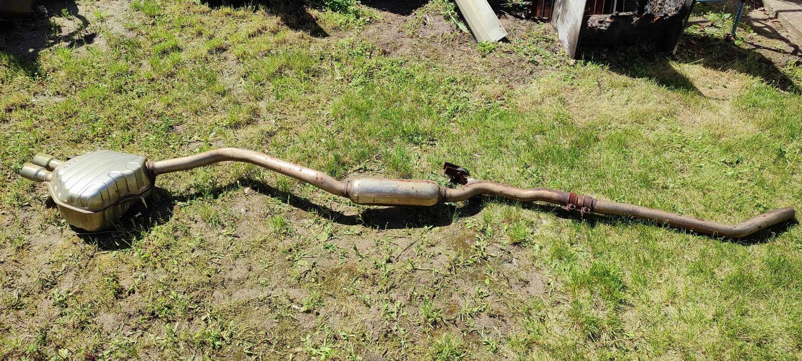 Tłumik wydech 8K0253411R 8K0253611H AUDI A4 B8 KOMBI 2.0 TDI